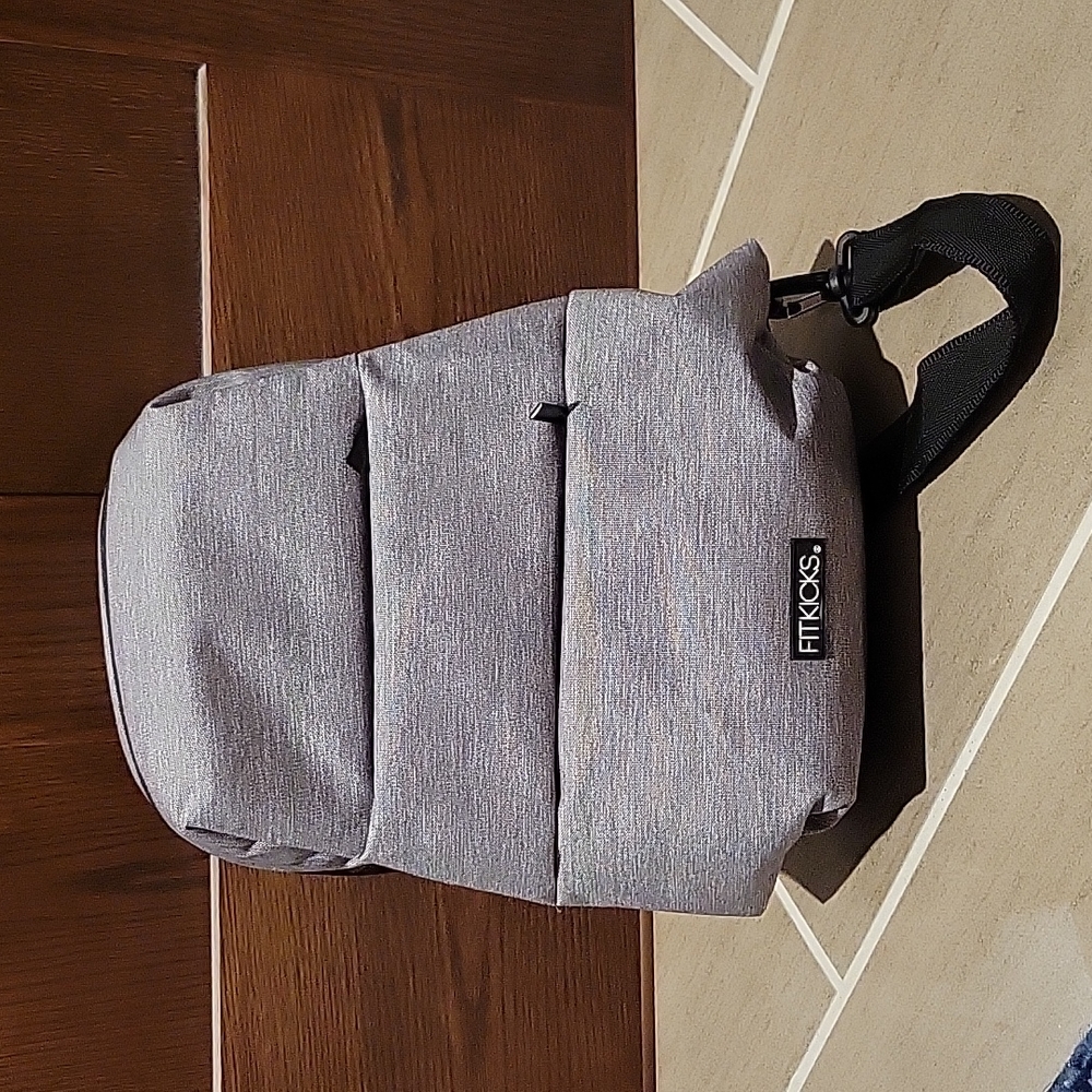 Fitkicks side sling backpack